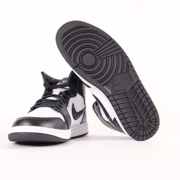 NIKE AIR JORDAN 1 MID PANDA(WOMEN’s RELEASE SEE SIZE CONVERSION) - Picture 6 of 7